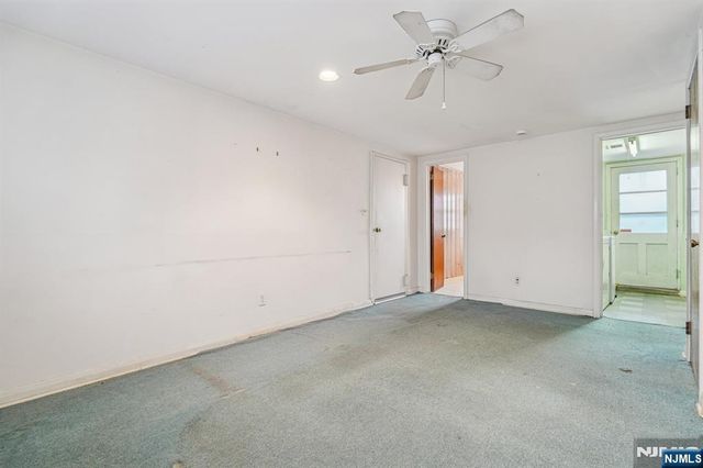 295 Georgian Drive, Paramus, NJ 07652