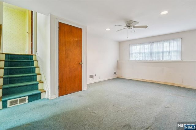 295 Georgian Drive, Paramus, NJ 07652