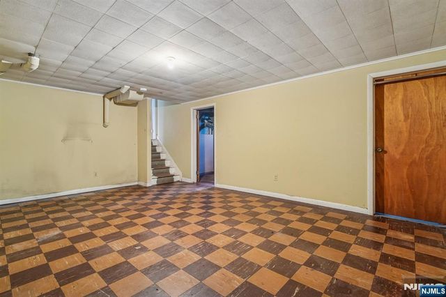 295 Georgian Drive, Paramus, NJ 07652