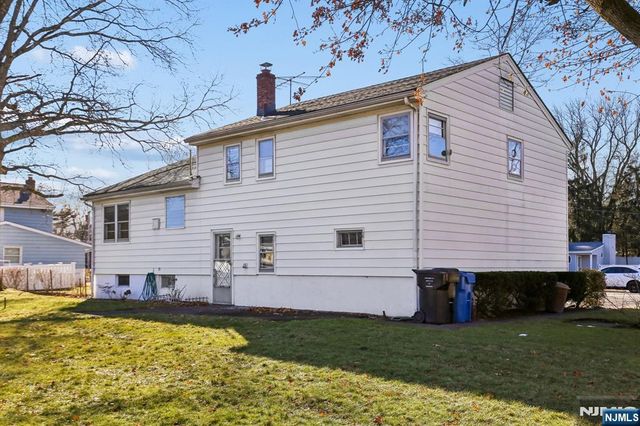 295 Georgian Drive, Paramus, NJ 07652