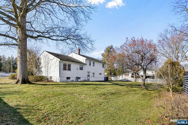 295 Georgian Drive, Paramus, NJ 07652