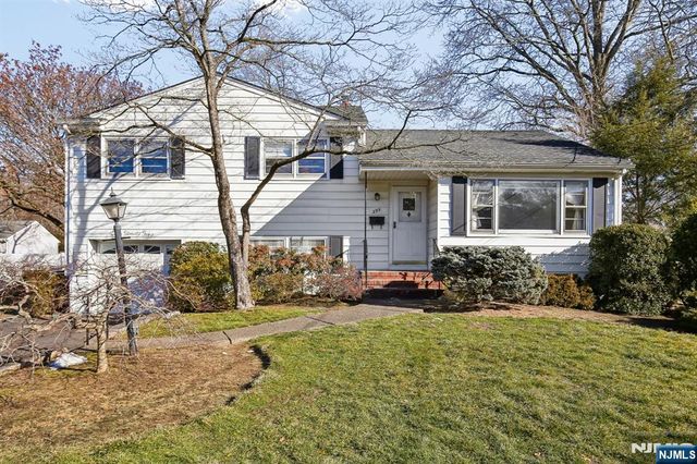 295 Georgian Drive, Paramus, NJ 07652