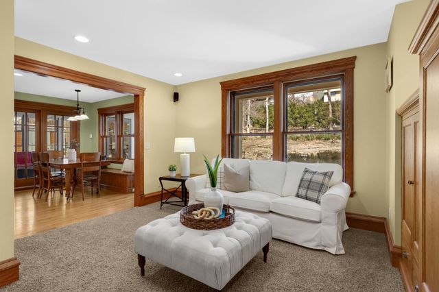 2219 Knapp Street, Saint Paul, MN 55108