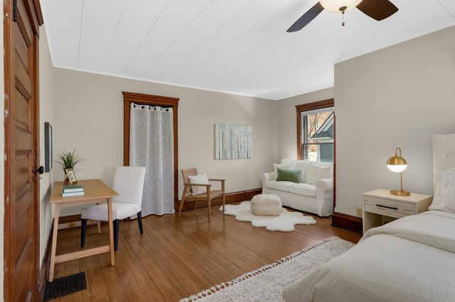 2219 Knapp Street, Saint Paul, MN 55108