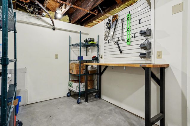 2219 Knapp Street, Saint Paul, MN 55108