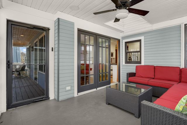 2219 Knapp Street, Saint Paul, MN 55108