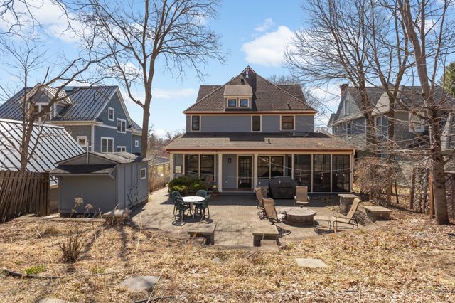 2219 Knapp Street, Saint Paul, MN 55108