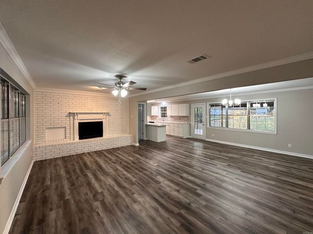 101 Sierra Madre, Texarkana, TX 75503