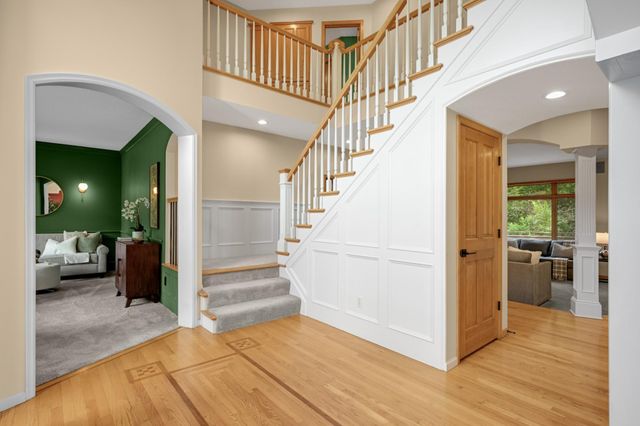 14709 White Oak Drive, Burnsville, MN 55337
