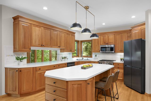 14709 White Oak Drive, Burnsville, MN 55337