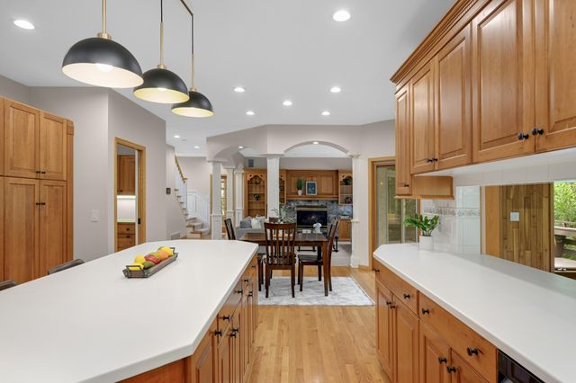 14709 White Oak Drive, Burnsville, MN 55337