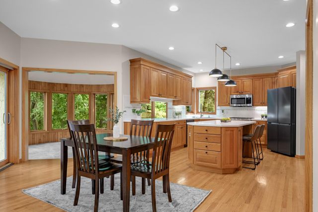 14709 White Oak Drive, Burnsville, MN 55337