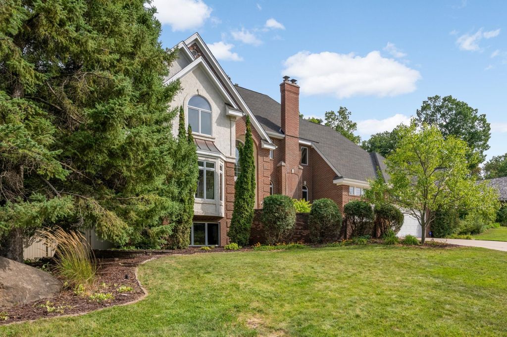14709 White Oak Drive, Burnsville, MN 55337 — photo 2