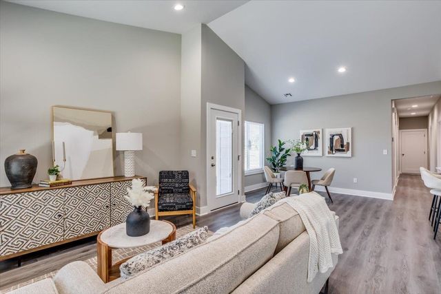 3331 E Thunder Street, Wichita, KS 67220