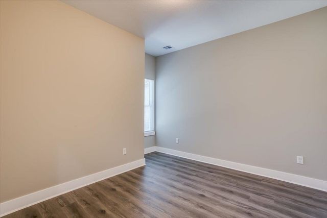 3331 E Thunder Street, Wichita, KS 67220