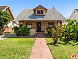 144 W 45th Street, Los Angeles, CA 90037