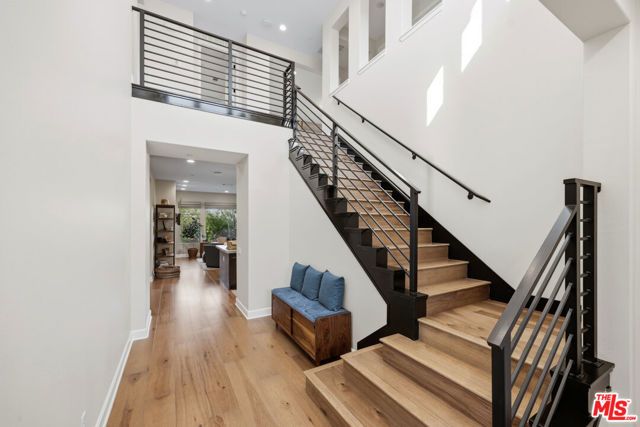 11728 Canoga Avenue, Chatsworth (los Angeles), CA 91311