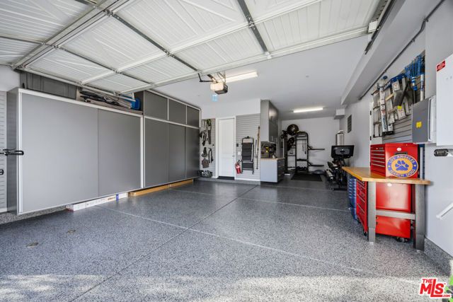 11728 Canoga Avenue, Chatsworth (los Angeles), CA 91311