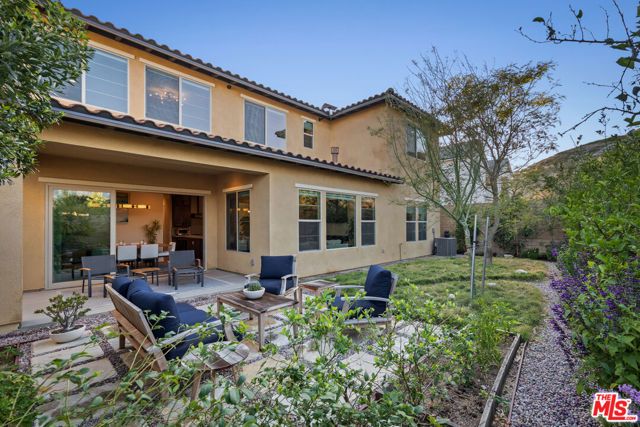 11728 Canoga Avenue, Chatsworth (los Angeles), CA 91311