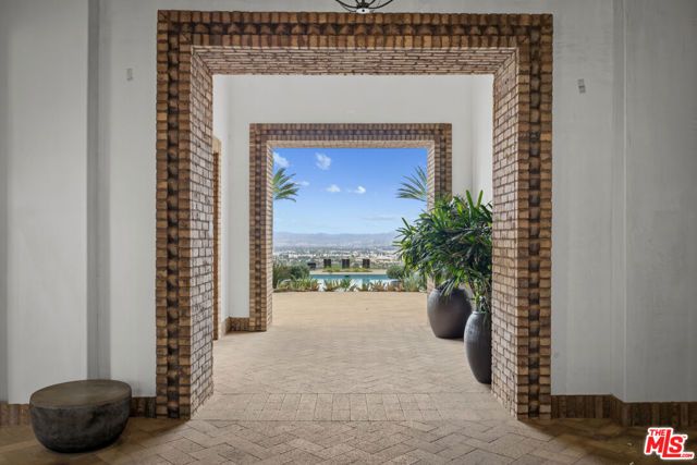 11728 Canoga Avenue, Chatsworth (los Angeles), CA 91311