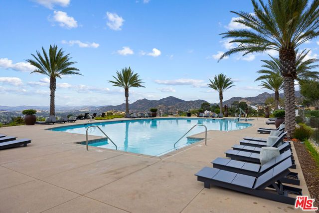 11728 Canoga Avenue, Chatsworth (los Angeles), CA 91311