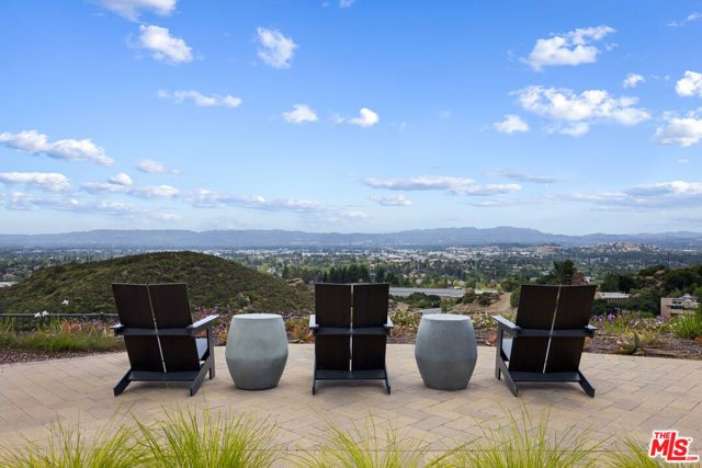 11728 Canoga Avenue, Chatsworth (los Angeles), CA 91311