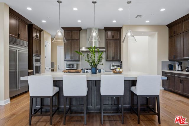 11728 Canoga Avenue, Chatsworth (los Angeles), CA 91311