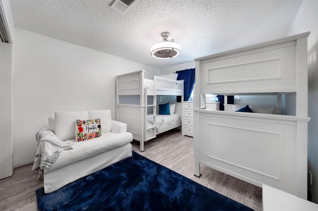 1127 Tiki Drive, Tiki Island, TX 77554