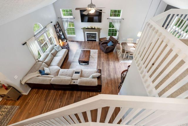 123 Hawthorn Boulevard, Delaware, OH 43015