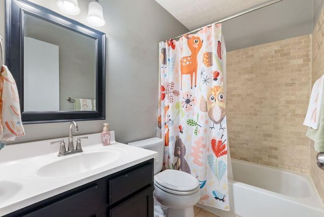 123 Hawthorn Boulevard, Delaware, OH 43015