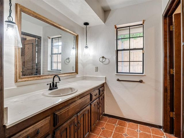 3328 Willow Brook Road, Oklahoma City, OK 73120