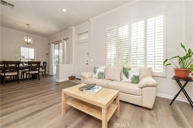 2828 Ballesteros Ln, Tustin, CA 92782