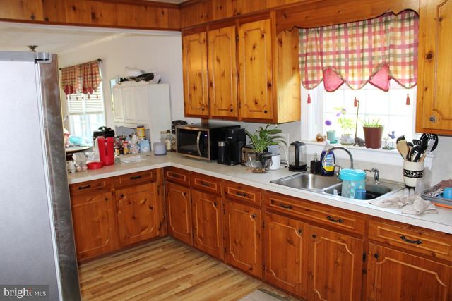 596 JESSIE DUPONT MEMORIAL HWY, Burgess, VA 22432
