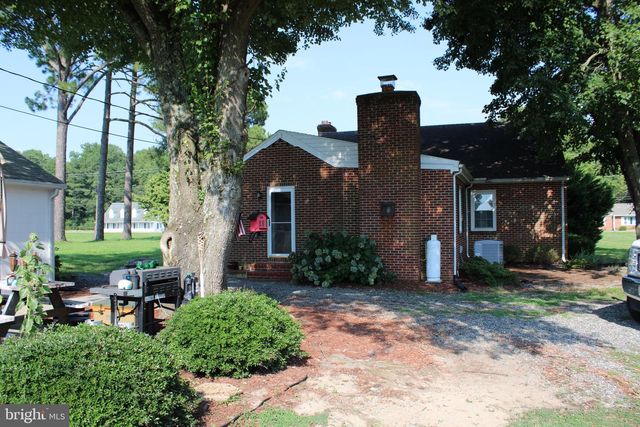 596 JESSIE DUPONT MEMORIAL HWY, Burgess, VA 22432
