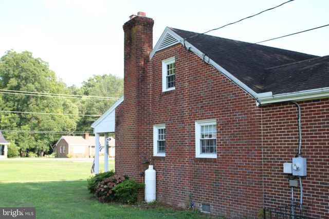 596 JESSIE DUPONT MEMORIAL HWY, Burgess, VA 22432