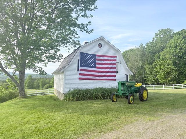 238 Stowe Hill Road, Wilmington, VT 05363
