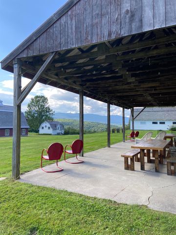 238 Stowe Hill Road, Wilmington, VT 05363