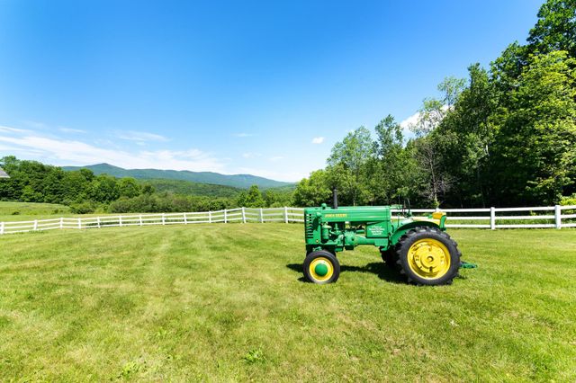 238 Stowe Hill Road, Wilmington, VT 05363