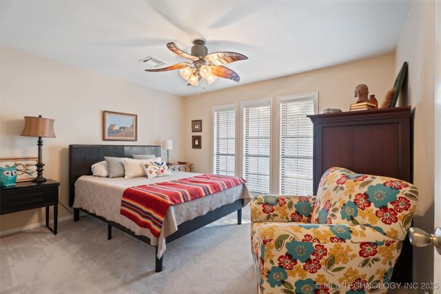 39 SE Shadowlake Drive 39, Bartlesville, OK 74006