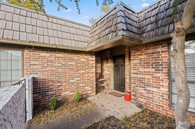 39 SE Shadowlake Drive 39, Bartlesville, OK 74006