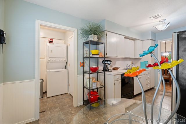 39 SE Shadowlake Drive 39, Bartlesville, OK 74006