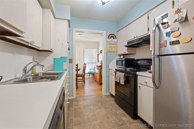 39 SE Shadowlake Drive 39, Bartlesville, OK 74006