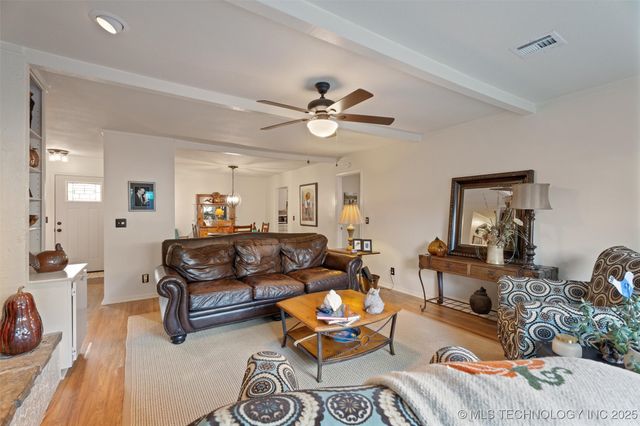 39 SE Shadowlake Drive 39, Bartlesville, OK 74006