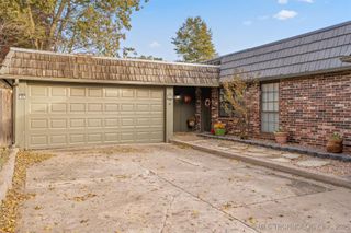 39 SE Shadowlake Drive 39, Bartlesville, OK 74006