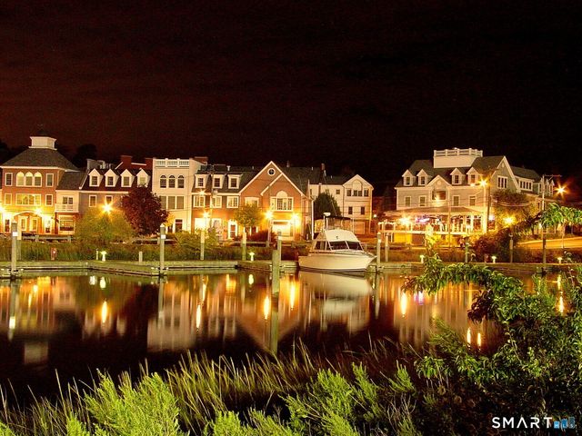 10 Central Avenue, Milford, CT 06460