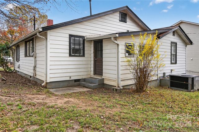 1114 Wilson W Lee Boulevard, Statesville, NC 28677