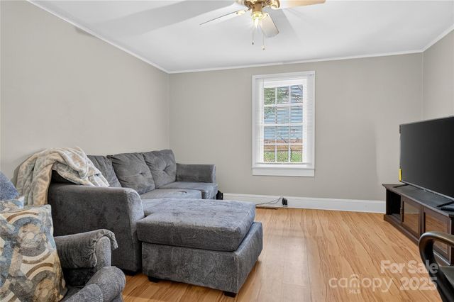 1114 Wilson W Lee Boulevard, Statesville, NC 28677