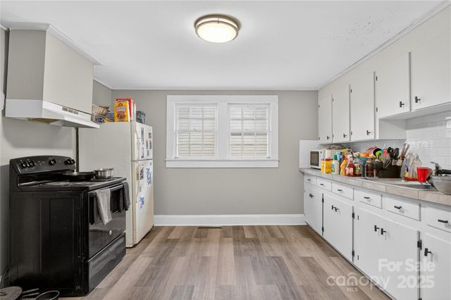 1114 Wilson W Lee Boulevard, Statesville, NC 28677