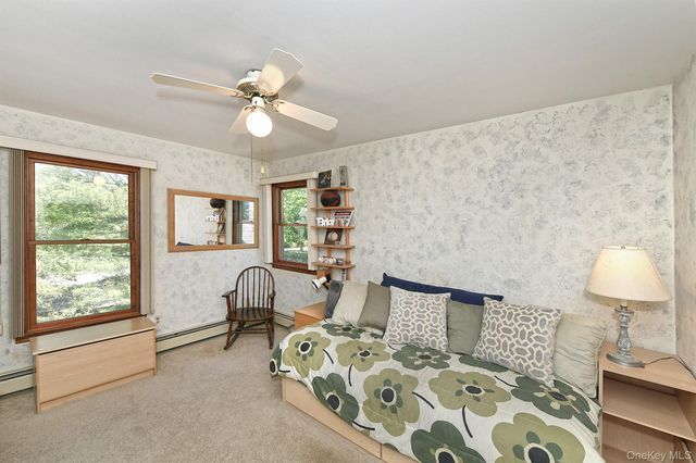6 Fielding Court, Dix Hills, NY 11746