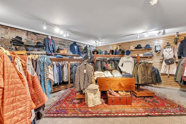 15 Central Street, Woodstock, VT 05091